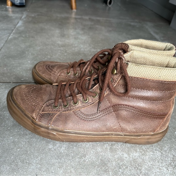 Vans Brown High-Top Men's Shoes - Picture 2 of 9